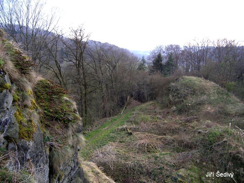 Ostr u Beneova nad Plounic_13